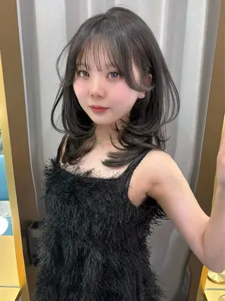 ミディアム 透明感カラー Nau🎀のヘアスタイル
