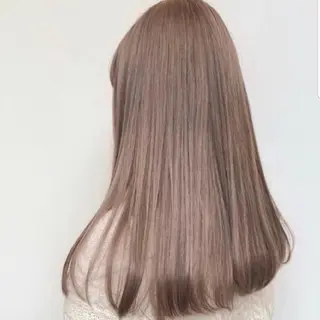 ミディアム カラー 艶髪/オリーブ系/ 肌が綺麗に見えるお色のヘアスタイル