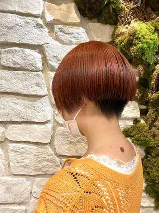 ショート カラー ブリーチカラー⸜♡⸝ クルミ🐍のヘアスタイル