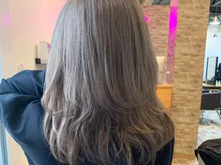 セミロング カラー ヘアカラー&縮毛矯正 STAR☆RIVERのヘアスタイル