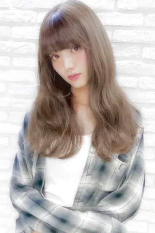 ロング カラー レイヤー べージュ 白石研太のヘアスタイル