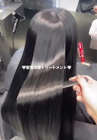 ロング ケアブリーチ/透明感 カラー🩶YURIAのヘアスタイル