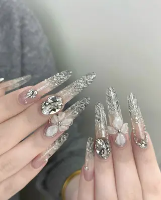 ネイル Lumen Nailのネイルデザイン