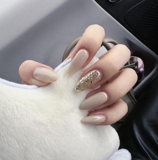 ネイル エリ🫧 nail池袋東口のネイルデザイン