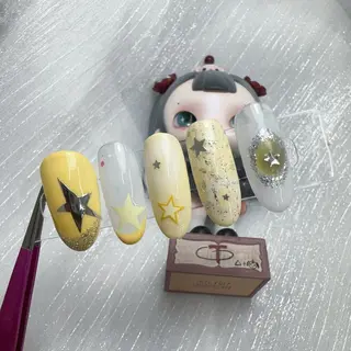 ネイル 🪷Mi.o あいちゃん🐝のネイルデザイン