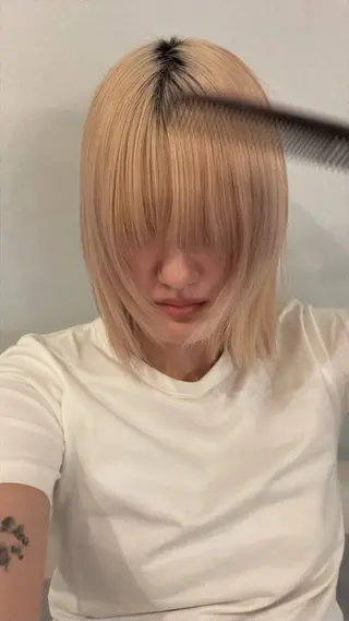 ミディアム カラー 中野 こころのヘアスタイル