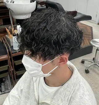 パーマ メンズ 京都河原町 メンズパーマ助川龍哉のヘアスタイル