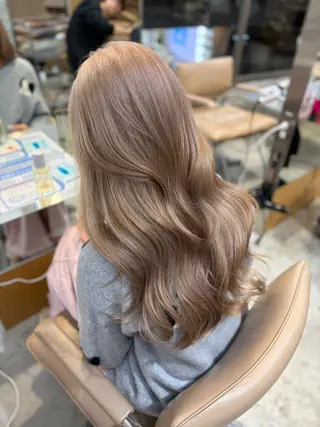 ロング ミルクティーベージュ レイヤー/あげは🎀のヘアスタイル