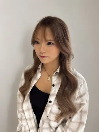 ロング カラー RIEブリーチ& エクステ特化型のヘアスタイル