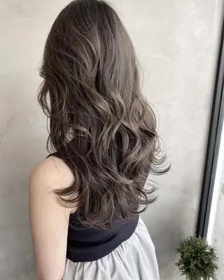 ロング カラー ヘアアレンジ ネイル マツエク・マツパ 夜23時まで予約🉑 reverieあきらのヘアスタイル