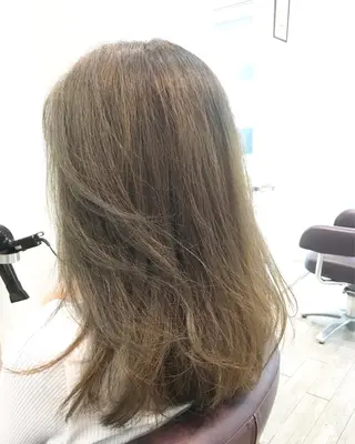 ミディアム カラー 中村 よしひでのヘアスタイル