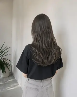 カラー オリーブ系カラー🫒 イノセントヘアのヘアスタイル