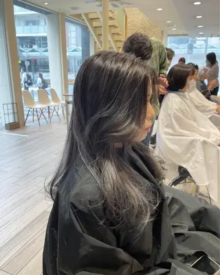 ロング カラー 🍋透け感カラー🍃 オリーブ🍐Kahoのヘアスタイル