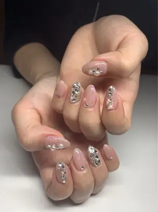 ネイル アトリエハーロウ sakuraのネイルデザイン