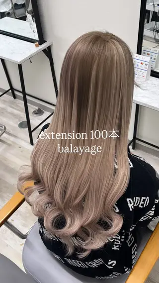 ロング uiki シールエクステのヘアスタイル