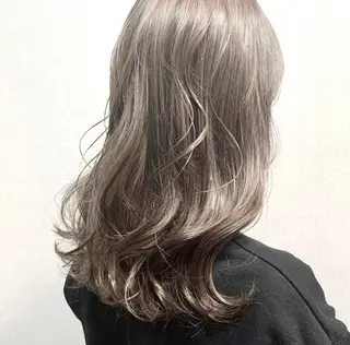 セミロング カラー 榎 広海のヘアスタイル