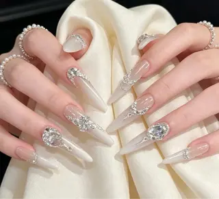 ネイル D-BEAUTY Nailsalonのネイルデザイン