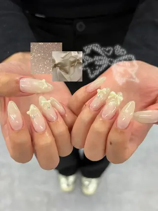 ネイル AYANE🤍 ワンホン/ちゅるん系のネイルデザイン