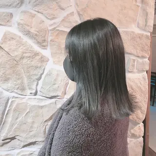ミディアム カラー las PAVILIONのヘアスタイル