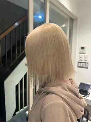 カラー 🧸艶髪ハイトーン 🍪chan🍯のヘアスタイル