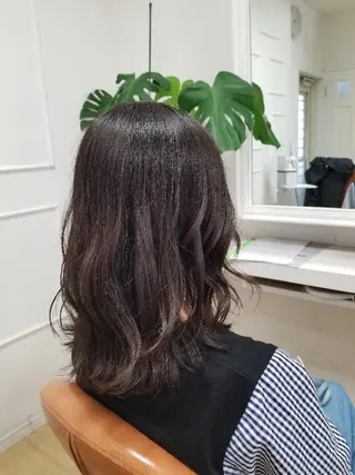セミロング 平野 杏奈のヘアスタイル