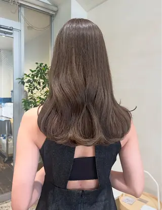 セミロング カラー nakahara madokaのヘアスタイル