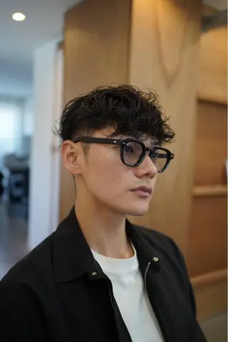 メンズ BROWN メンズヘアサロンのヘアスタイル