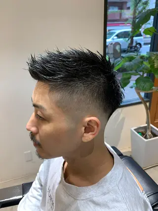 ショート メンズ 岡田 昇輝のヘアスタイル