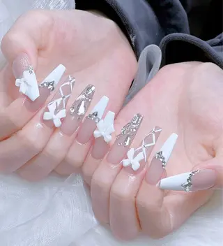 ネイル Suki🐳マツエク 🌸ネイル専門店のネイルデザイン