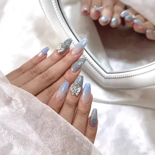 ネイル sara : salon ELVIのネイルデザイン