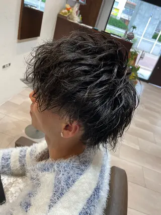 ショート パーマ メンズ 山本 マサキのヘアスタイル
