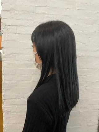 ロング カラー 岩下 侑里のヘアスタイル