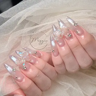 ネイル Maggie Nail🦩のネイルデザイン
