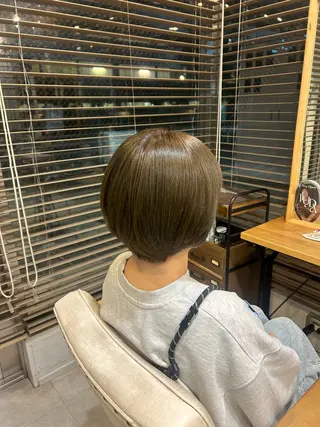カラー 小林 睦季のヘアスタイル