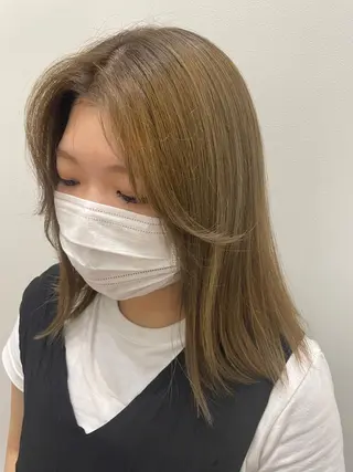 カラー 河野いずみ レイヤー/ボブ 🤍のヘアスタイル