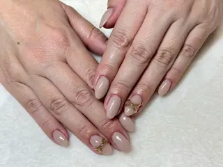 ミディアム yuka ⭐︎のネイルデザイン