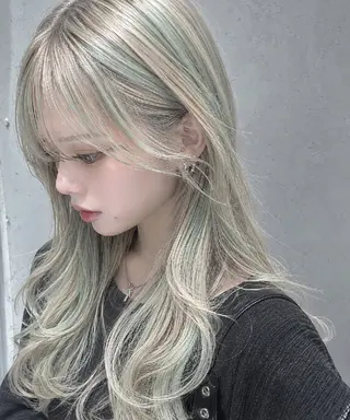 カラー 韓国レイヤーカット なつき🍯🐝のヘアスタイル