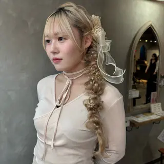 ロング ヘアアレンジ moe🎀 透明感♡似合わせのヘアスタイル