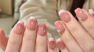 ネイル Dione Nail きよみのネイルデザイン