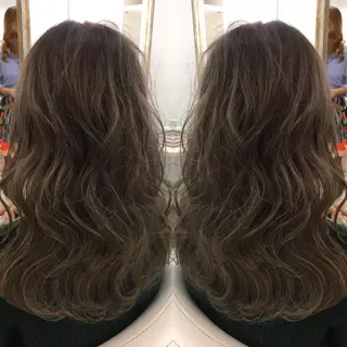 セミロング ロング カラー 髪質改善 中川 翔のヘアスタイル