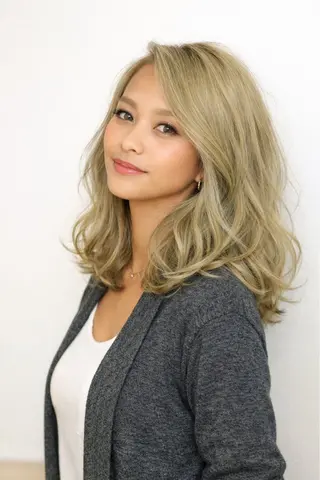 セミロング カラー 金子 直樹のヘアスタイル
