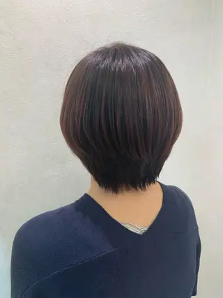 ショート カラー ハイトーンカラー🤍 山下 優華のヘアスタイル