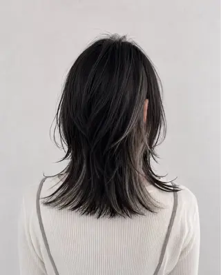 ミディアム カラー 久木原 ゆりのヘアスタイル