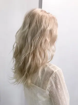 ロング カラー エクステ(レミー毛) NINEのヘアスタイル