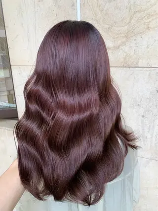 ロング 艶カラー🦖 🤍SARAのヘアスタイル