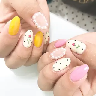 ネイル 板垣 綾乃のネイルデザイン
