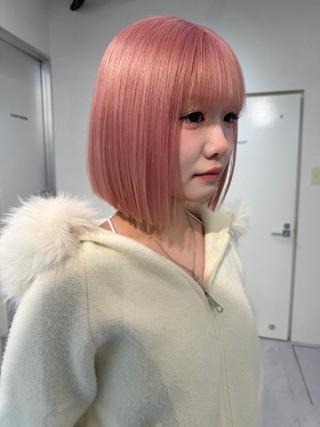ミディアム カラー TATSUハイトーン ミルクティーベージュのヘアスタイル