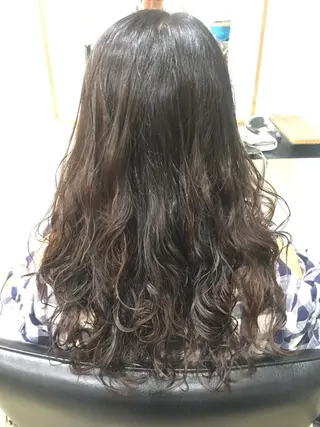 セミロング ロング パーマ 矢島 真樹のヘアスタイル