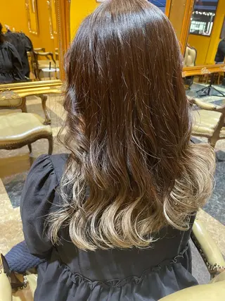 セミロング カラー 田中 沙織のヘアスタイル