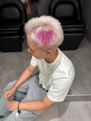 ショート カラー ハイトーン/名古屋 Hinakiのヘアスタイル